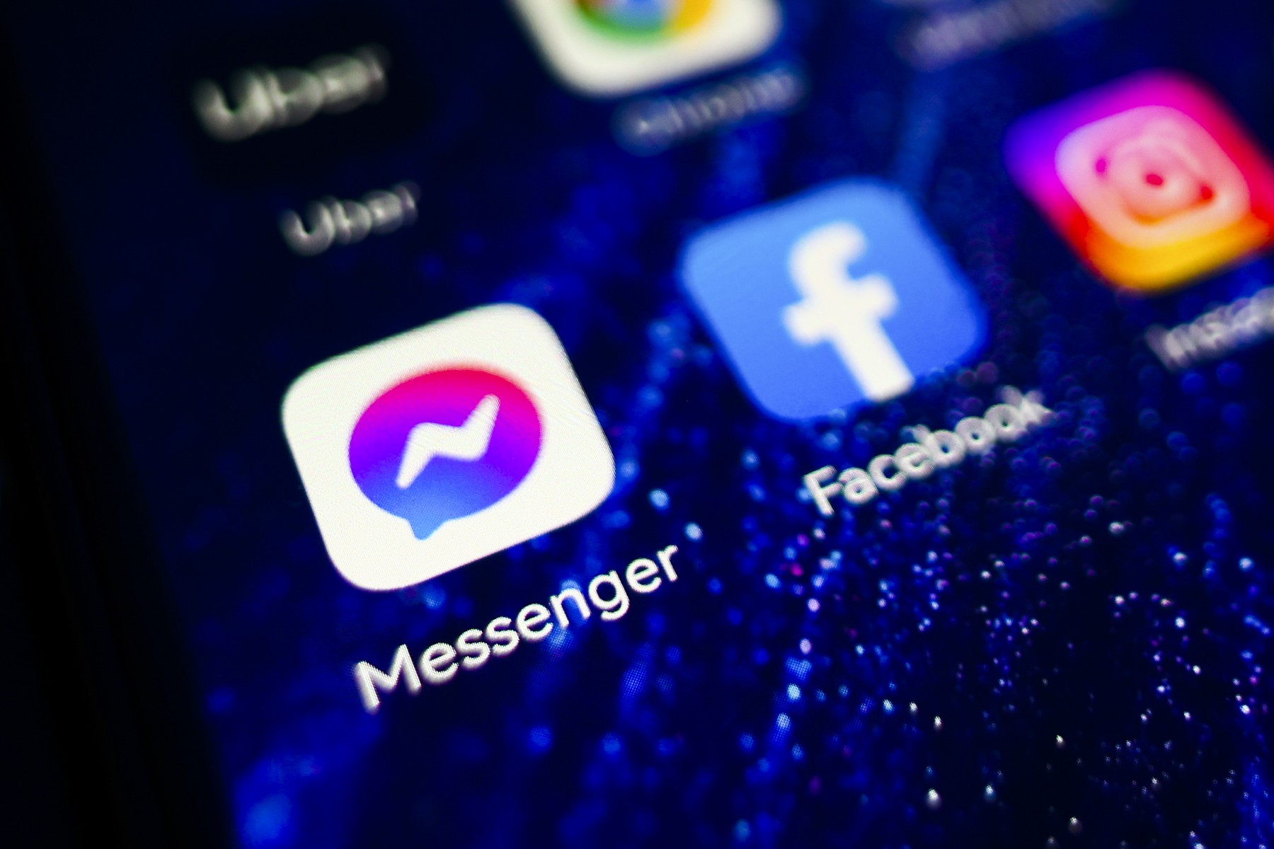 Nagyon figyelni kell, totális változás a Facebook Messengerben